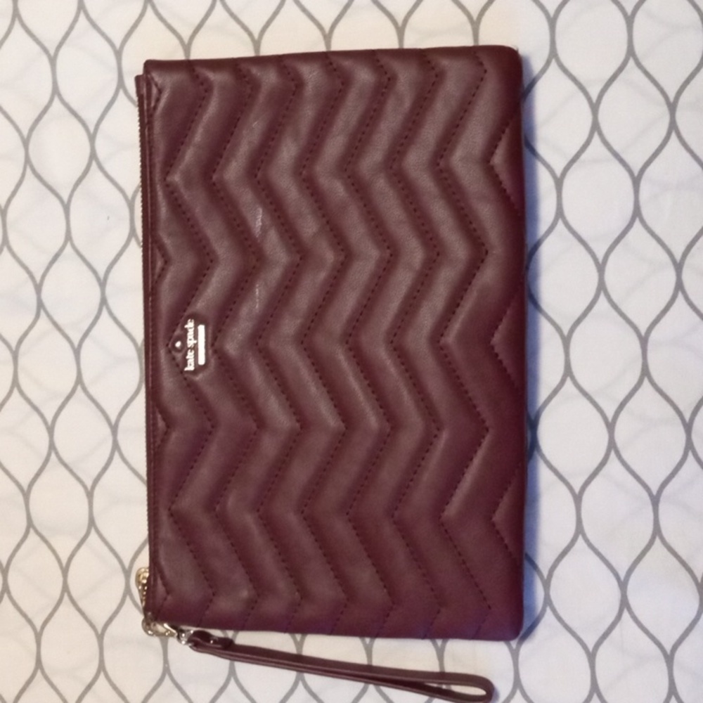 Nwot Kate Spade New York large wristlet
